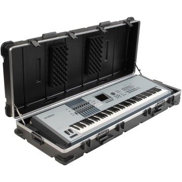 Фото SKB 6118W SALE  кейс для клавишных (88кл. ) на колесах, Motif XS-8