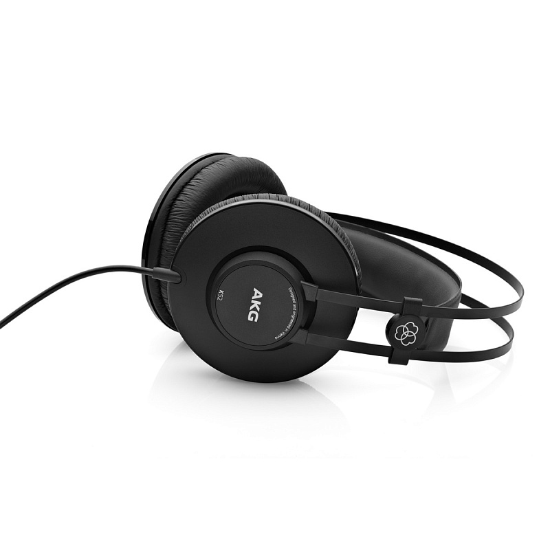 Фото AKG K52